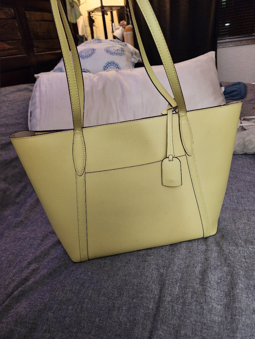 Kate Spade Light Yellow Tote Bag Large Structured Shoulder Purse NWOT - Picture 2 of 5